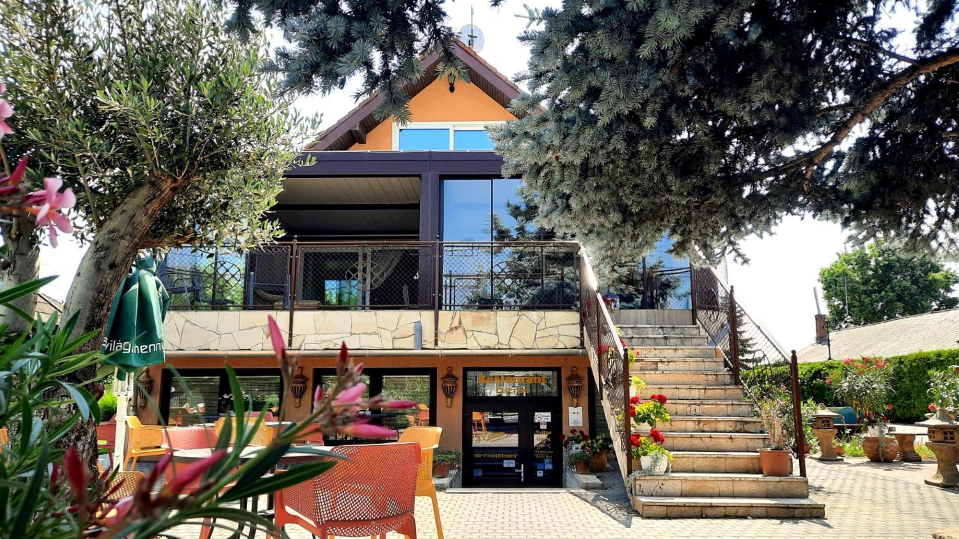 Bed & Breakfast Sarokhaz Panzio Vecsés